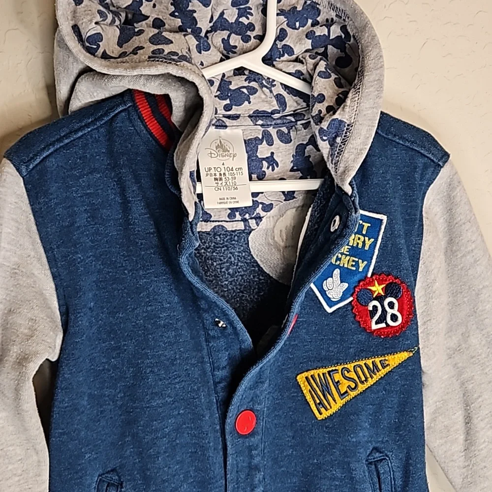 Disney hooded snap front Mickey jacket, size 4